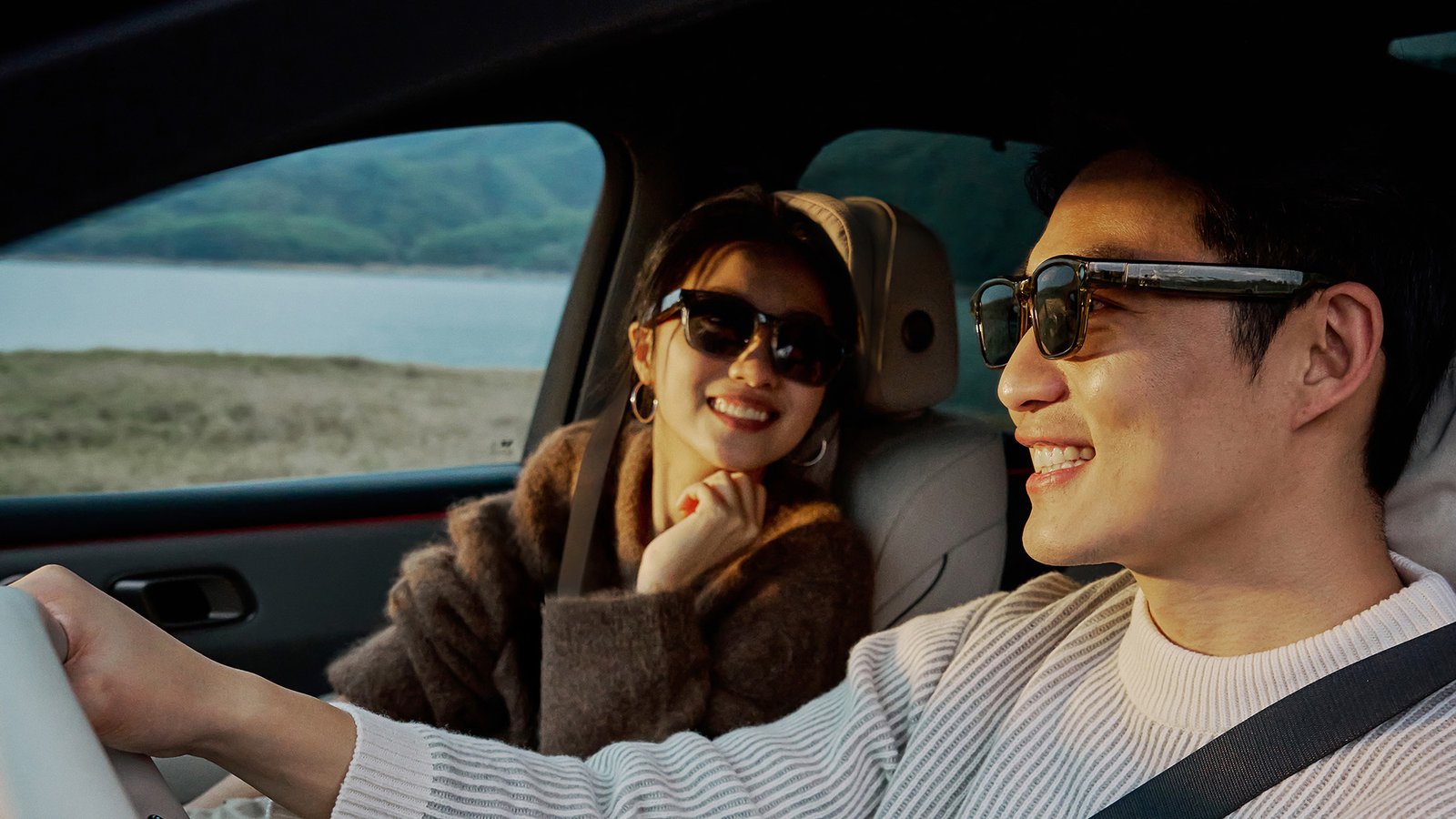 Li AI Glasses Livis official product image